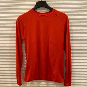 Red metal vent lululemon long sleeve